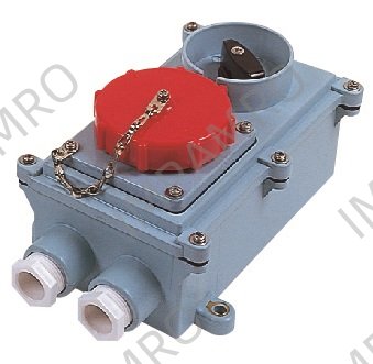 RECEPTACLE W/T IEC W/LOCK 3P+E, AC380-415/440-460V RED RSIL2-3